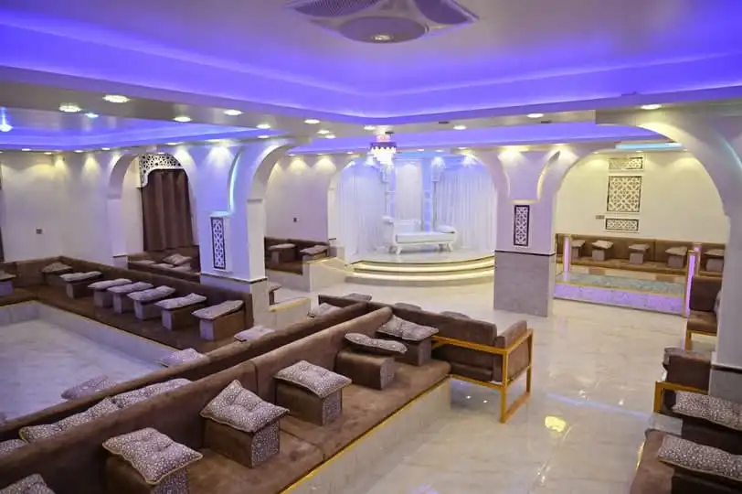 قاعة الكنوز الذهبيه اب