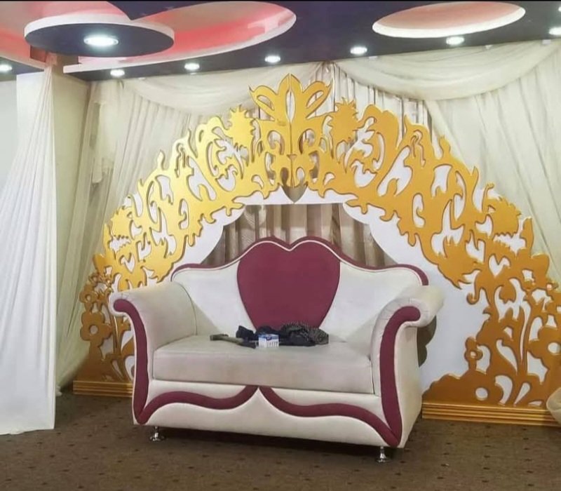 صالة   في اب