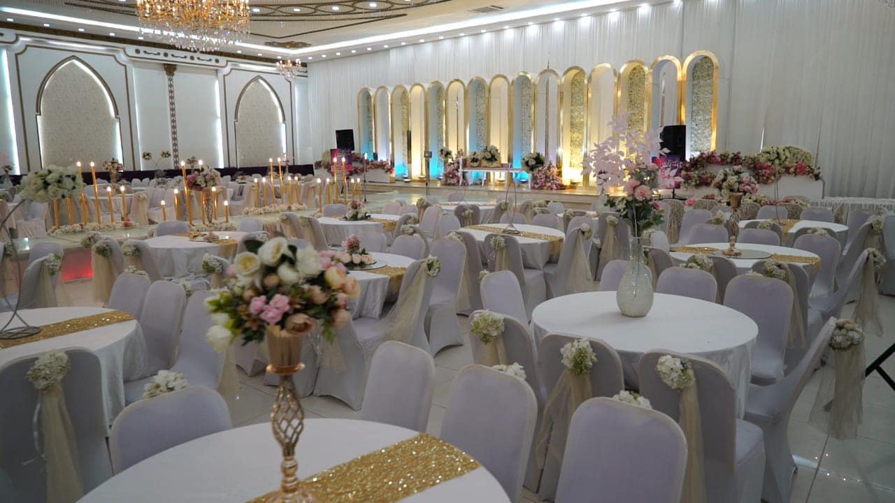 اكبر القاعات في صنعاء