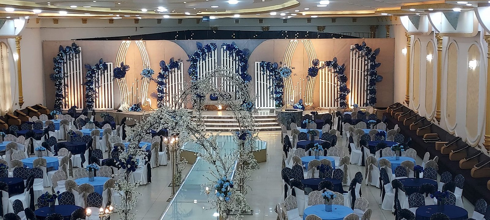 اكبر القاعات في صنعاء